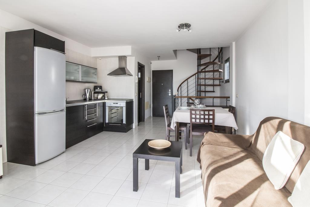 קיאו סלבאחה Duplex Apartments Nirvana מראה חיצוני תמונה